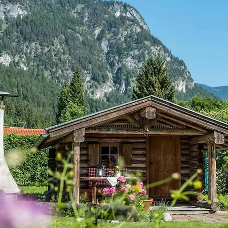 Ferienhaus Beautiful Chalet In Up To 14 Guests - What'app - 0039-3512-039-610 - For Reservations! Garmisch-Partenkirchen