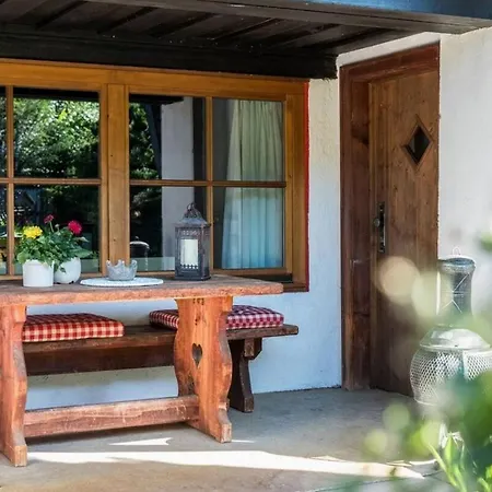 펜션 Beautiful Chalet In Up To 14 Guests - What'app - 0039-3512-039-610 - For Reservations! 가르미슈파르텐키르헨